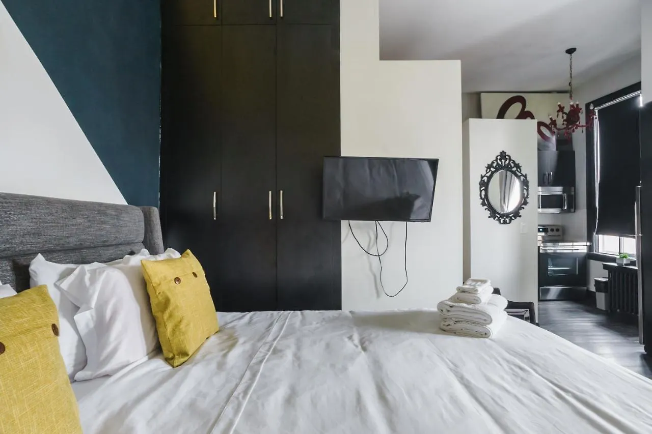 Hotel Queen Street Lofts Toronto