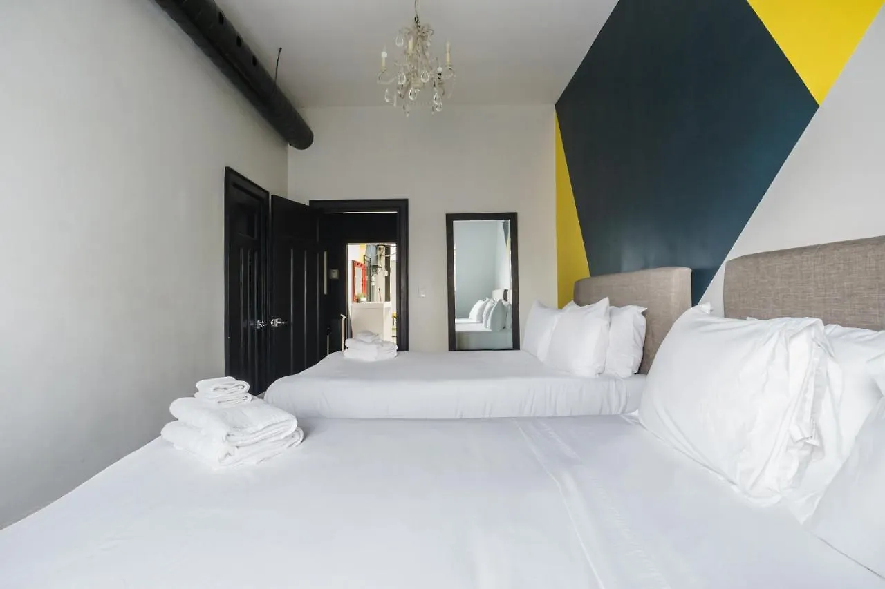 Hotel Queen Street Lofts Toronto