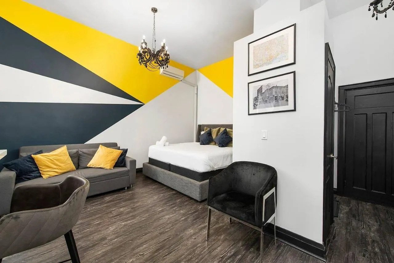 Queen Street Lofts Toronto 4*,