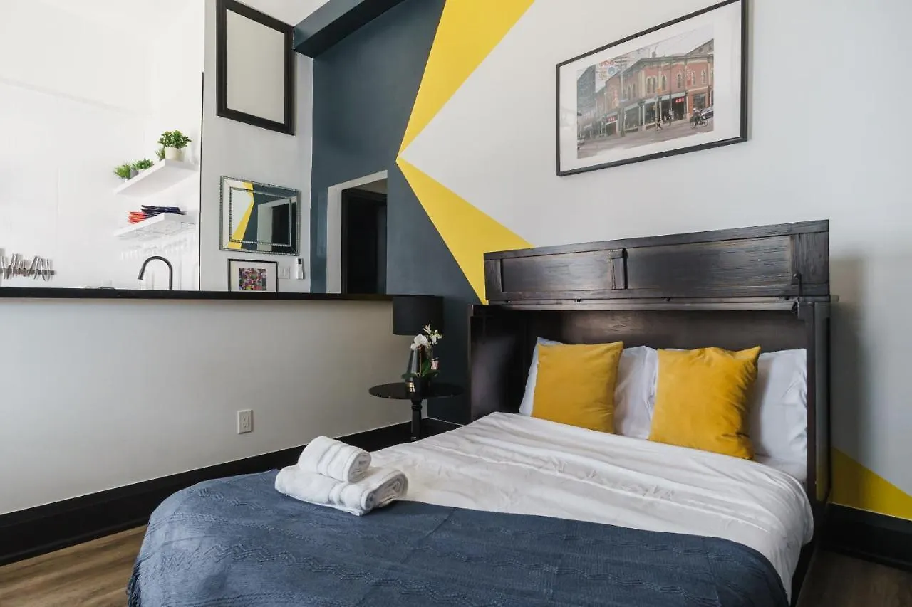 Hotel Queen Street Lofts Toronto