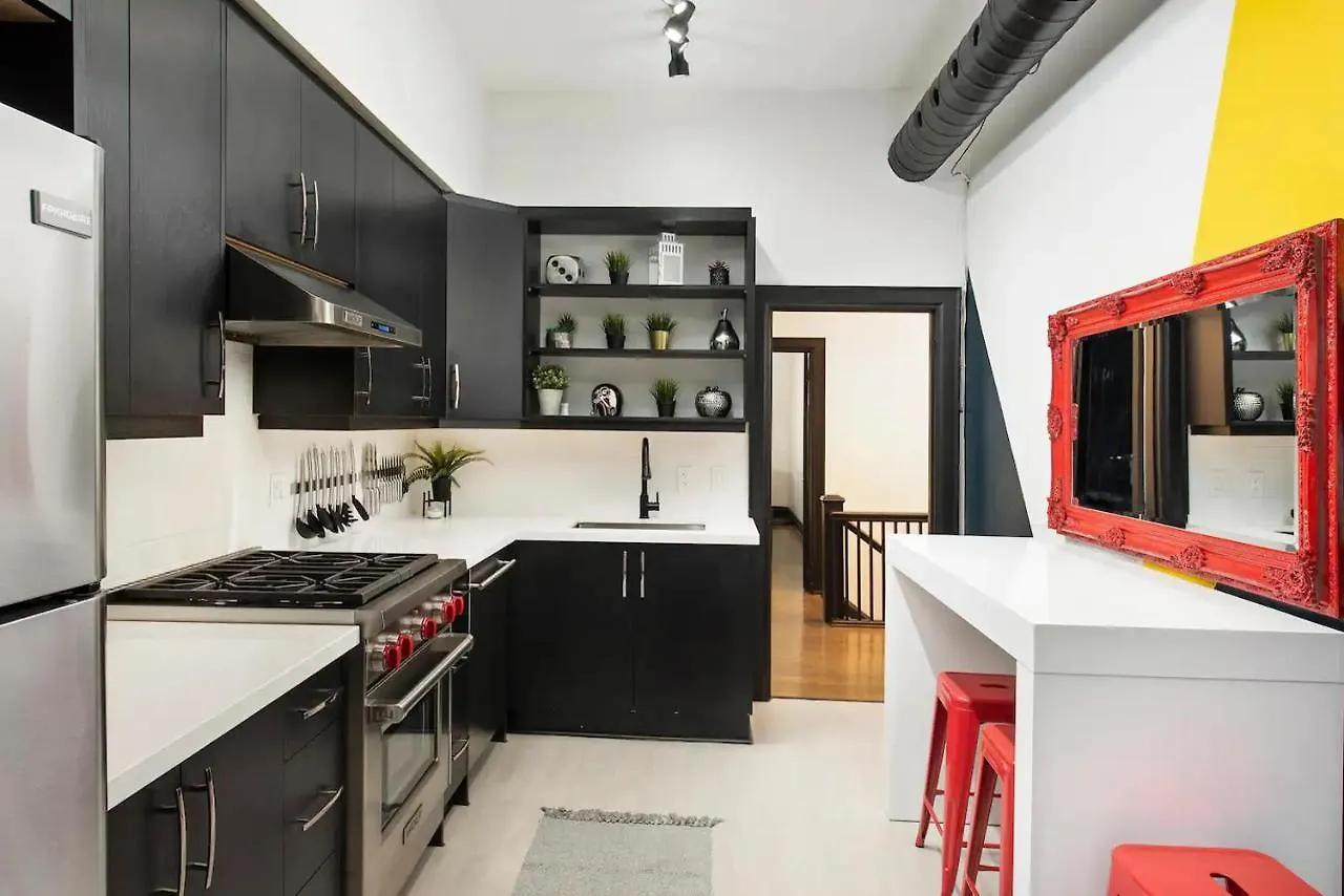 Queen Street Lofts Toronto 4*,  Canada