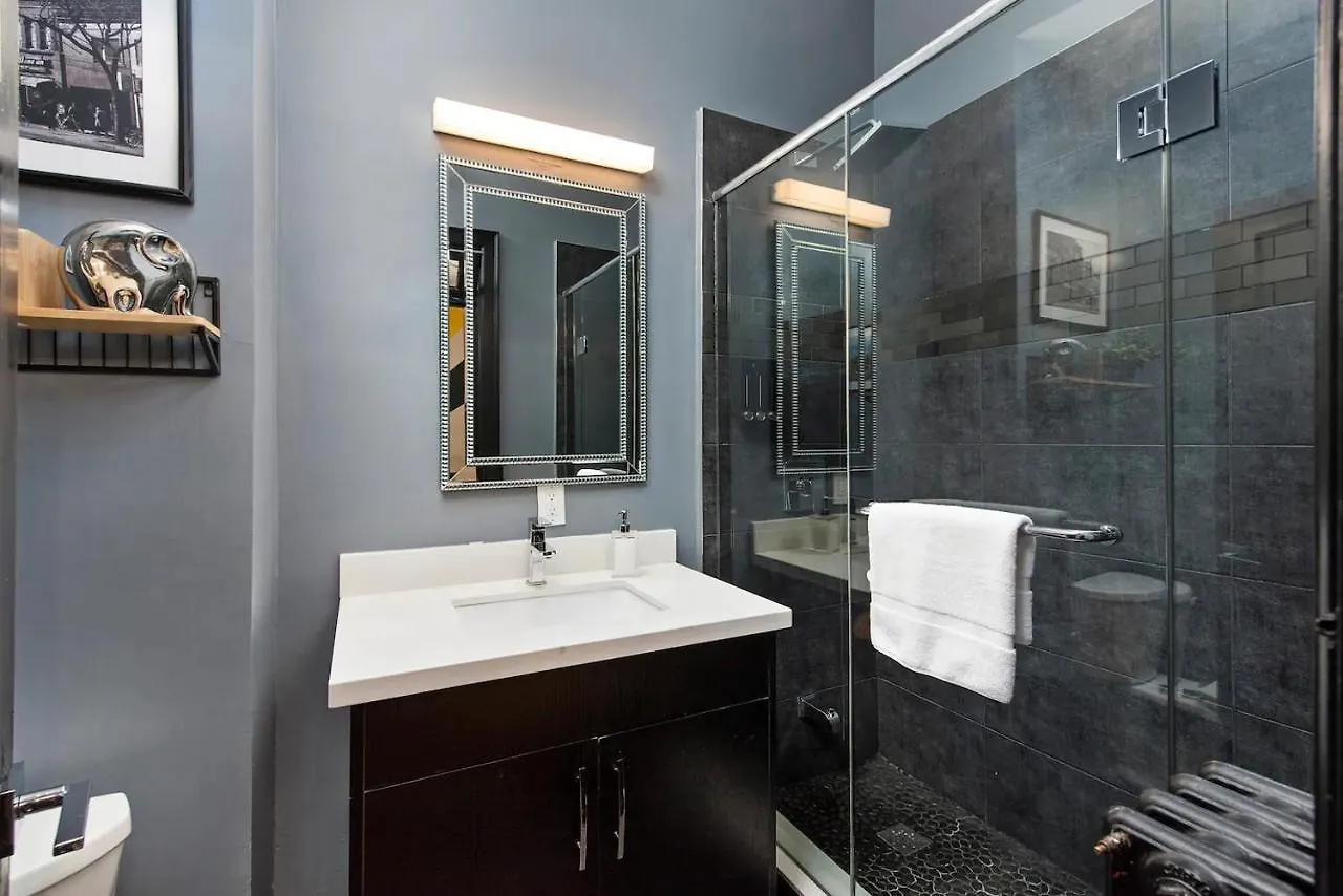 Queen Street Lofts Toronto Hotel
